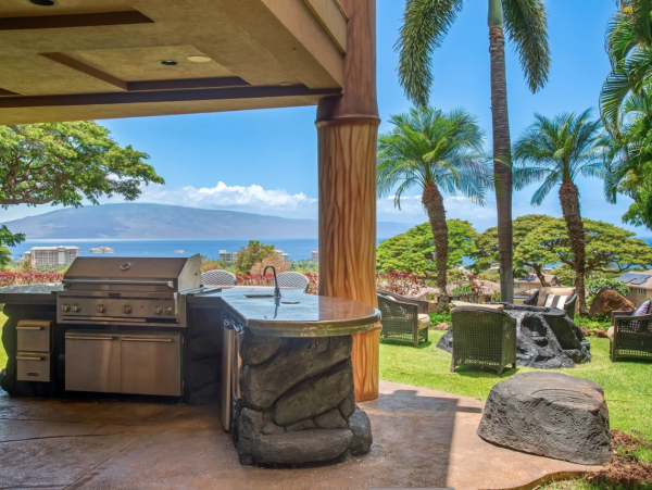 Luxury Estate Vacation Home - Golf Course Estate Near Beach
